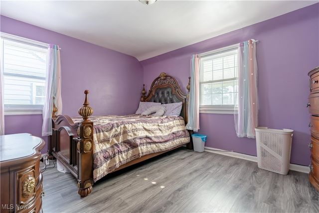 13905 Thraves Avenue, Garfield Heights, OH 44125