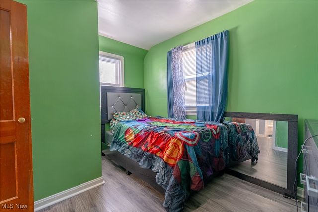 13905 Thraves Avenue, Garfield Heights, OH 44125