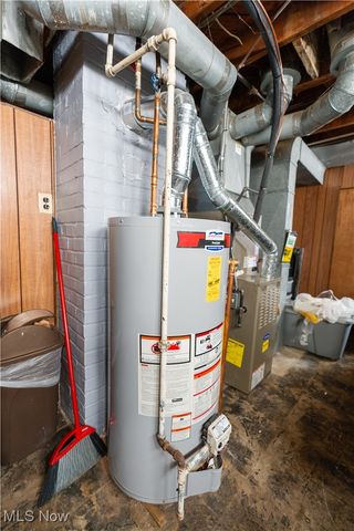 13905 Thraves Avenue, Garfield Heights, OH 44125