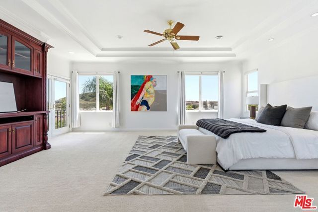 20274 Via Medici, Porter Ranch (los Angeles), CA 91326