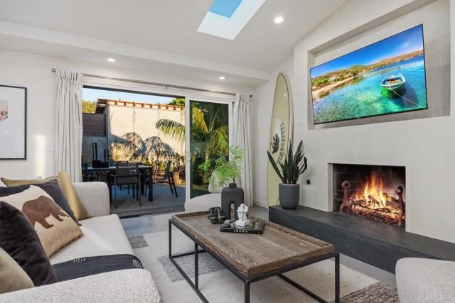 803 Saxony Road, Encinitas, CA 92024