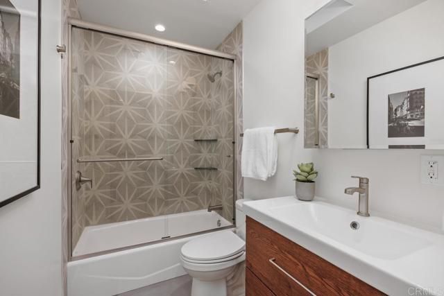 803 Saxony Road, Encinitas, CA 92024