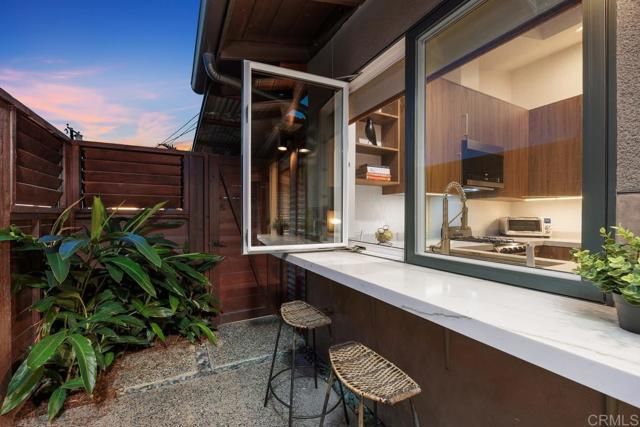 803 Saxony Road, Encinitas, CA 92024