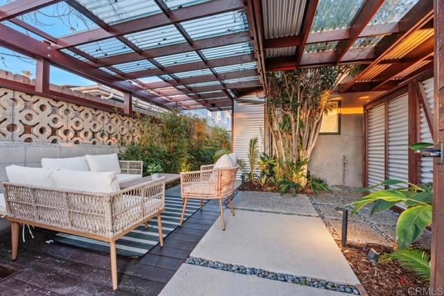 803 Saxony Road, Encinitas, CA 92024