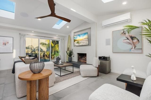 803 Saxony Road, Encinitas, CA 92024