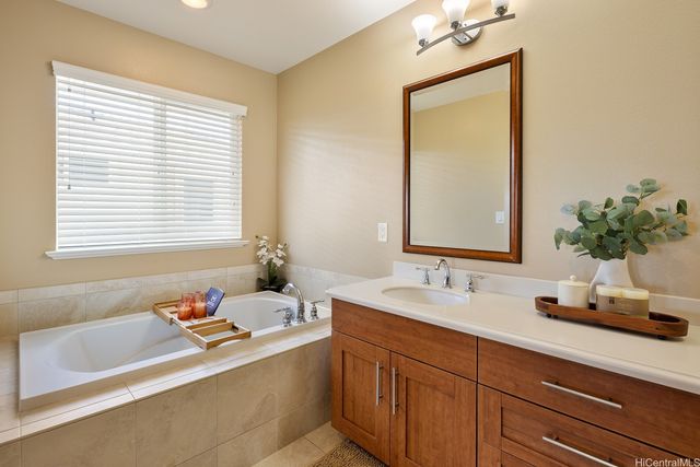 91-1478 Kaikohola Street D10, Ewa Beach, HI 96706