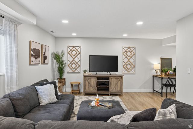 2257 E KARALEE WAY, Sandy, UT 84092