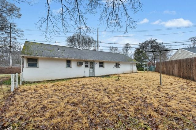 104 Warrenville Rd, Green Brook Twp., NJ 08812