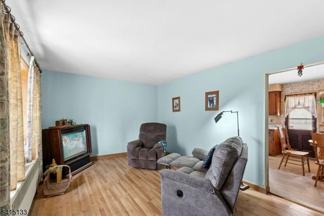 104 Warrenville Rd, Green Brook Twp., NJ 08812