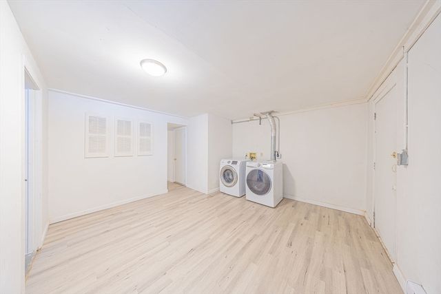 4 Rowe Ct 4, Boston, MA 02131