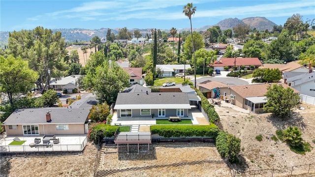 7148 Gateshead, West Hills, CA 91307