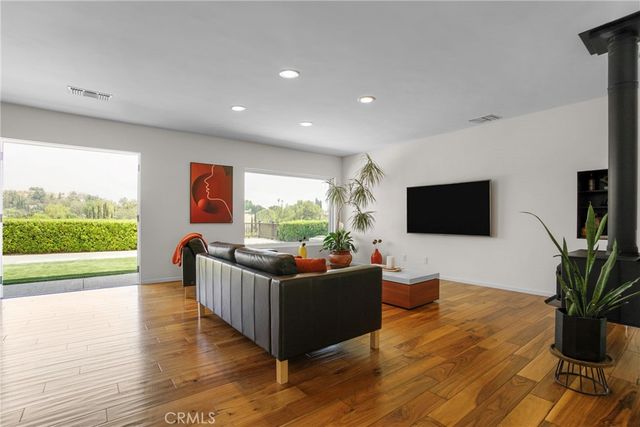 7148 Gateshead, West Hills, CA 91307