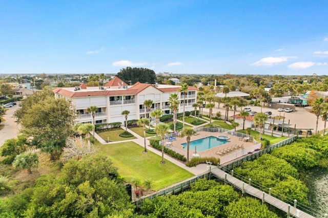 33 Comares Ave 203, St Augustine, FL 32080