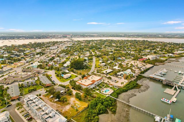 33 Comares Ave 203, St Augustine, FL 32080