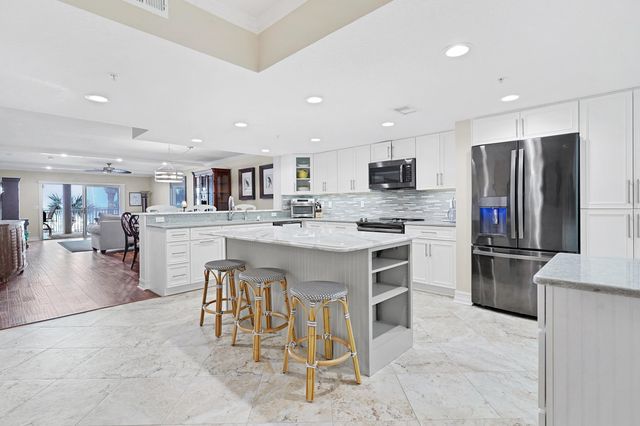 33 Comares Ave 203, St Augustine, FL 32080