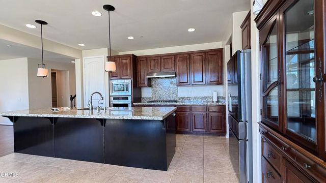 62 W Avenida De Los Arboles, Thousand Oaks, CA 91360
