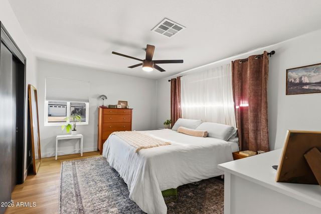 4608 E WILSHIRE Drive, Phoenix, AZ 85008
