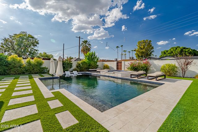 4608 E WILSHIRE Drive, Phoenix, AZ 85008