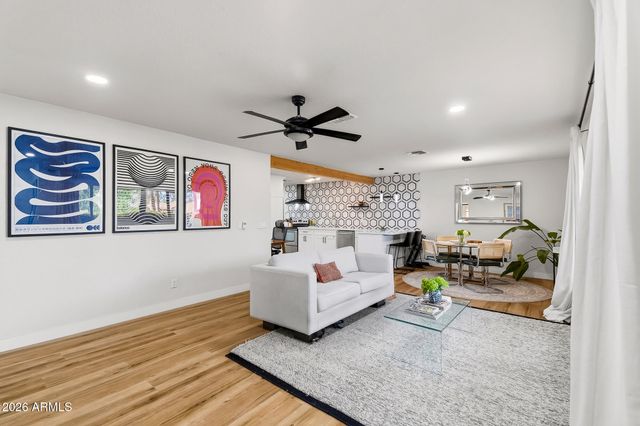 4608 E WILSHIRE Drive, Phoenix, AZ 85008