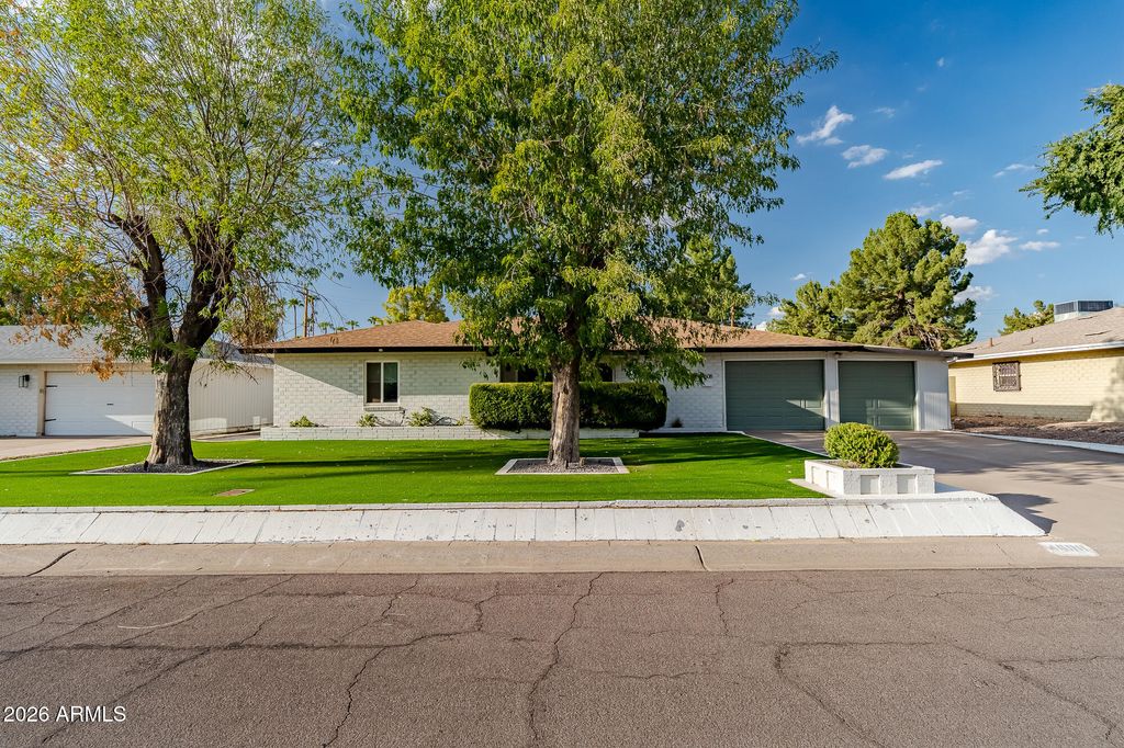 4608 E WILSHIRE Drive, Phoenix, AZ 85008 — photo 2