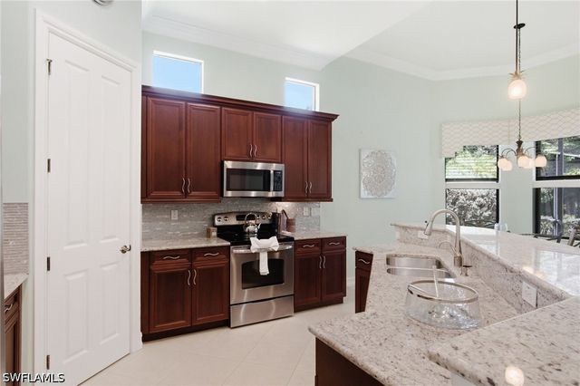 15850 Secoya Reserve CIR, Naples, FL 34110