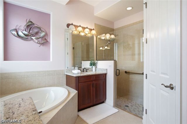 15850 Secoya Reserve CIR, Naples, FL 34110