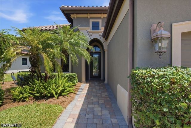 15850 Secoya Reserve CIR, Naples, FL 34110