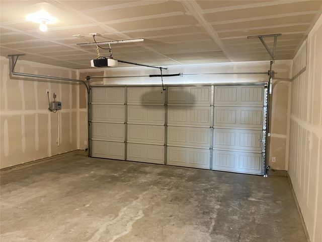 4702 Elite Drive, Sanger, TX 76266