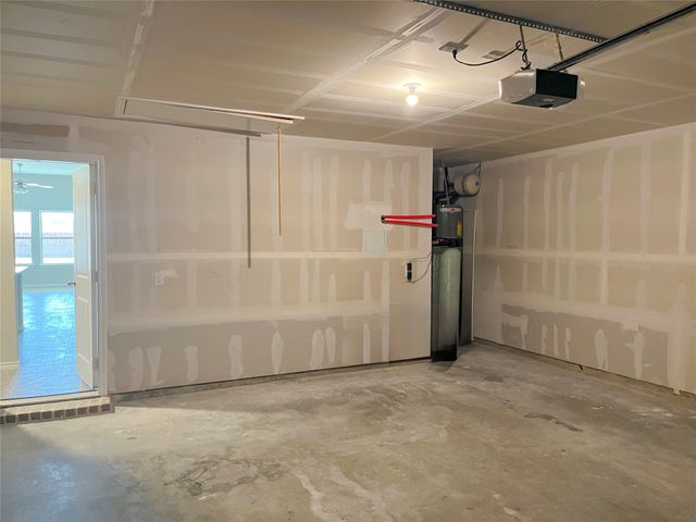 4702 Elite Drive, Sanger, TX 76266