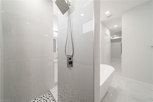 212 SW 19th TER, Cape Coral, FL 33991