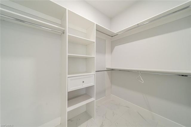 212 SW 19th TER, Cape Coral, FL 33991