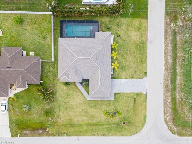 212 SW 19th TER, Cape Coral, FL 33991