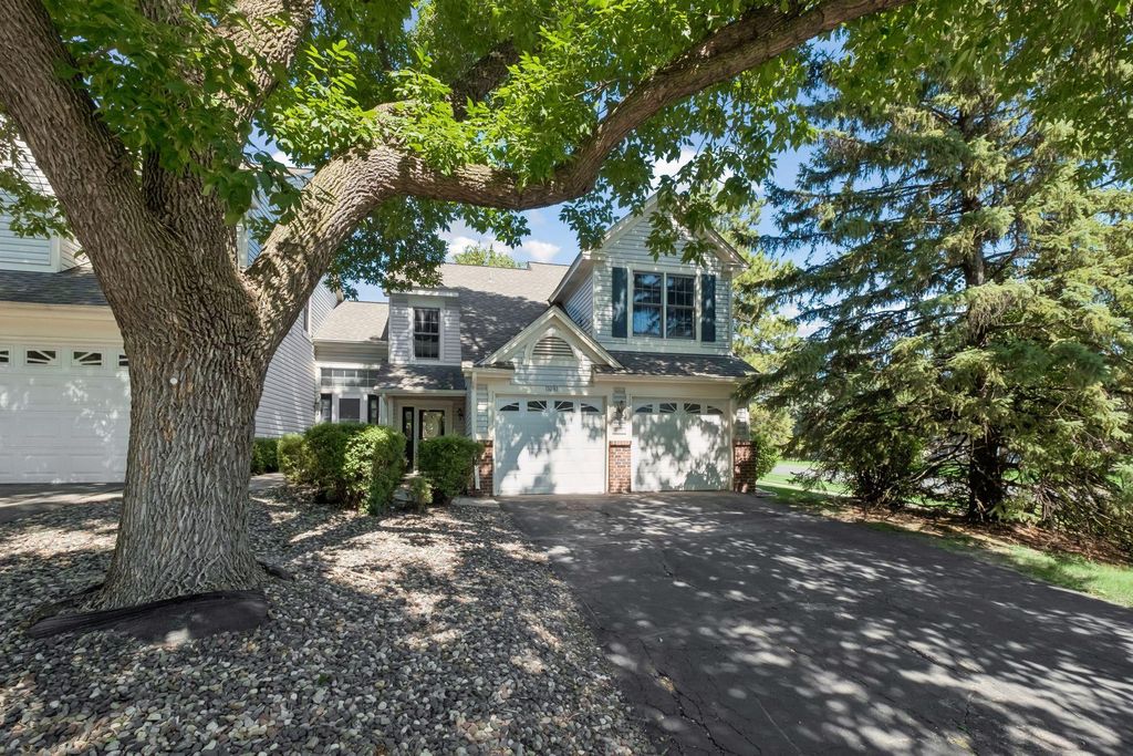 11081 Oregon Curve, Bloomington, MN 55438 — exterior
