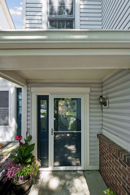 11081 Oregon Curve, Bloomington, MN 55438 — photo 2