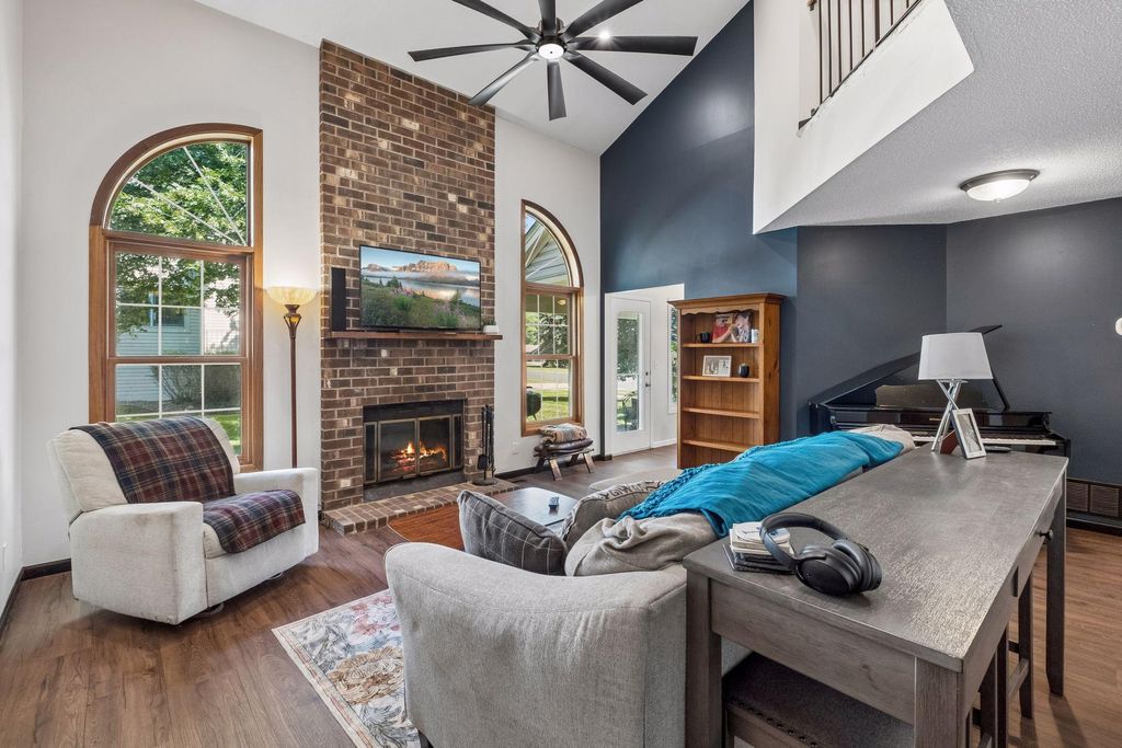 11081 Oregon Curve, Bloomington, MN 55438 — photo 3