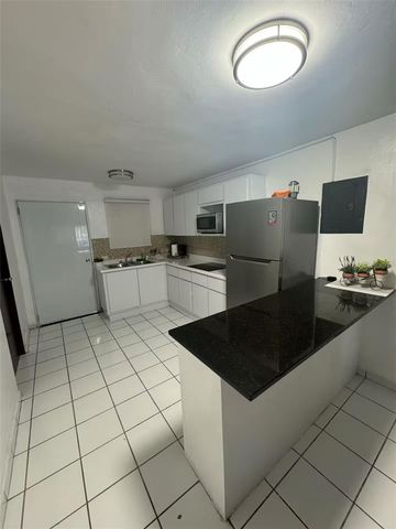 324 CALLE PALACIOS 1, San Juan, PR 00915