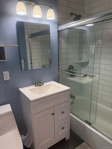 601 Chestnut Street A-15, Cedarhurst, NY 11516