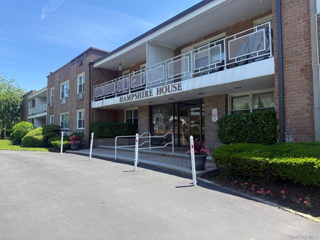 601 Chestnut Street A-15, Cedarhurst, NY 11516