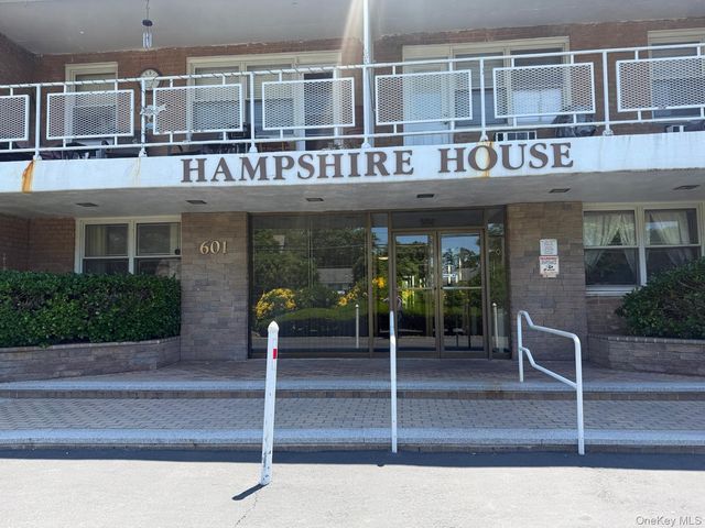 601 Chestnut Street A-15, Cedarhurst, NY 11516