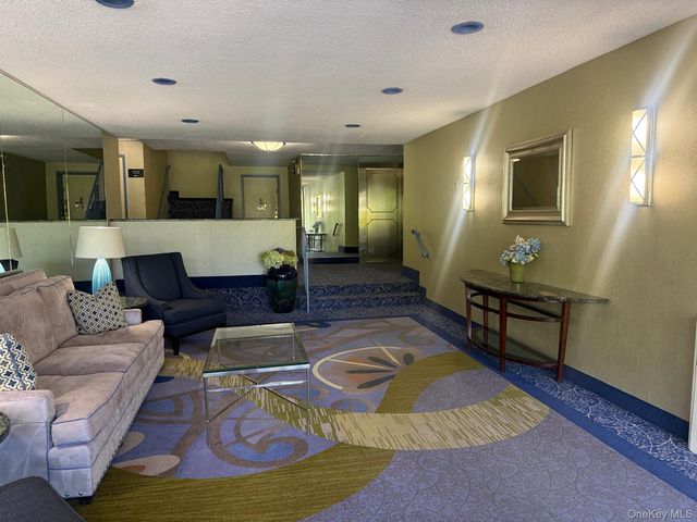 601 Chestnut Street A-15, Cedarhurst, NY 11516