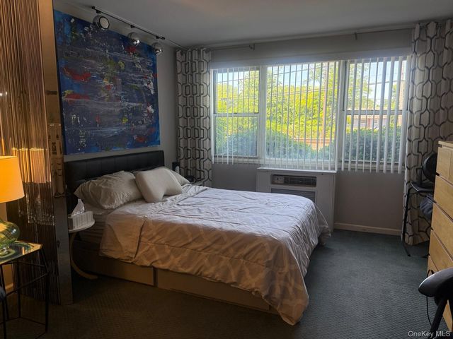 601 Chestnut Street A-15, Cedarhurst, NY 11516