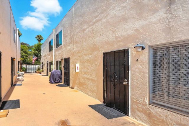 5725 Linda Vista Road 4, San Diego, CA 92110