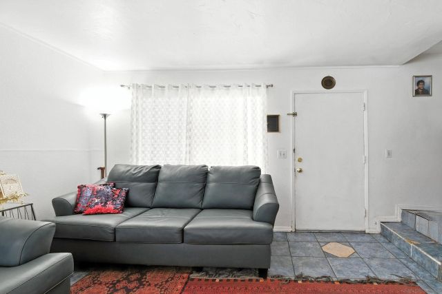 5725 Linda Vista Road 4, San Diego, CA 92110