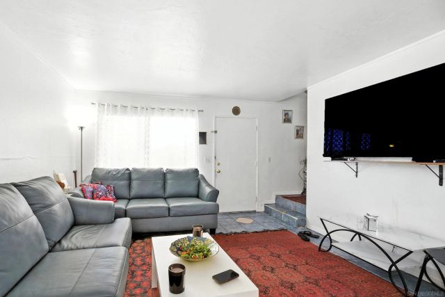 5725 Linda Vista Road 4, San Diego, CA 92110