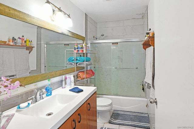 5725 Linda Vista Road 4, San Diego, CA 92110