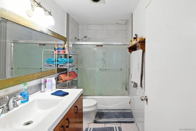 5725 Linda Vista Road 4, San Diego, CA 92110