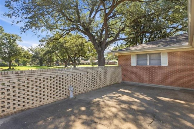 2131 22nd Street, Lake Charles, LA 70601