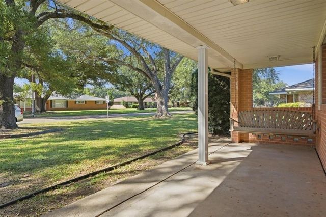 2131 22nd Street, Lake Charles, LA 70601