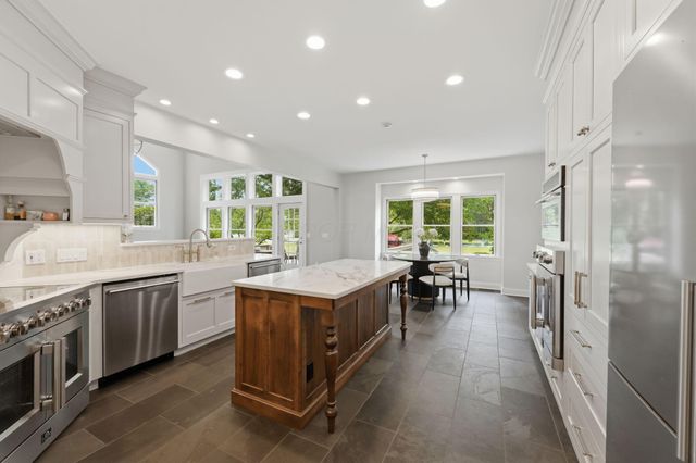 1835 Dixon Road, Blacklick, OH 43004