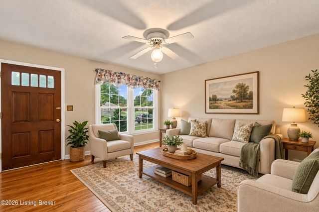 2516 Tregaron Ave, Jeffersontown, KY 40299
